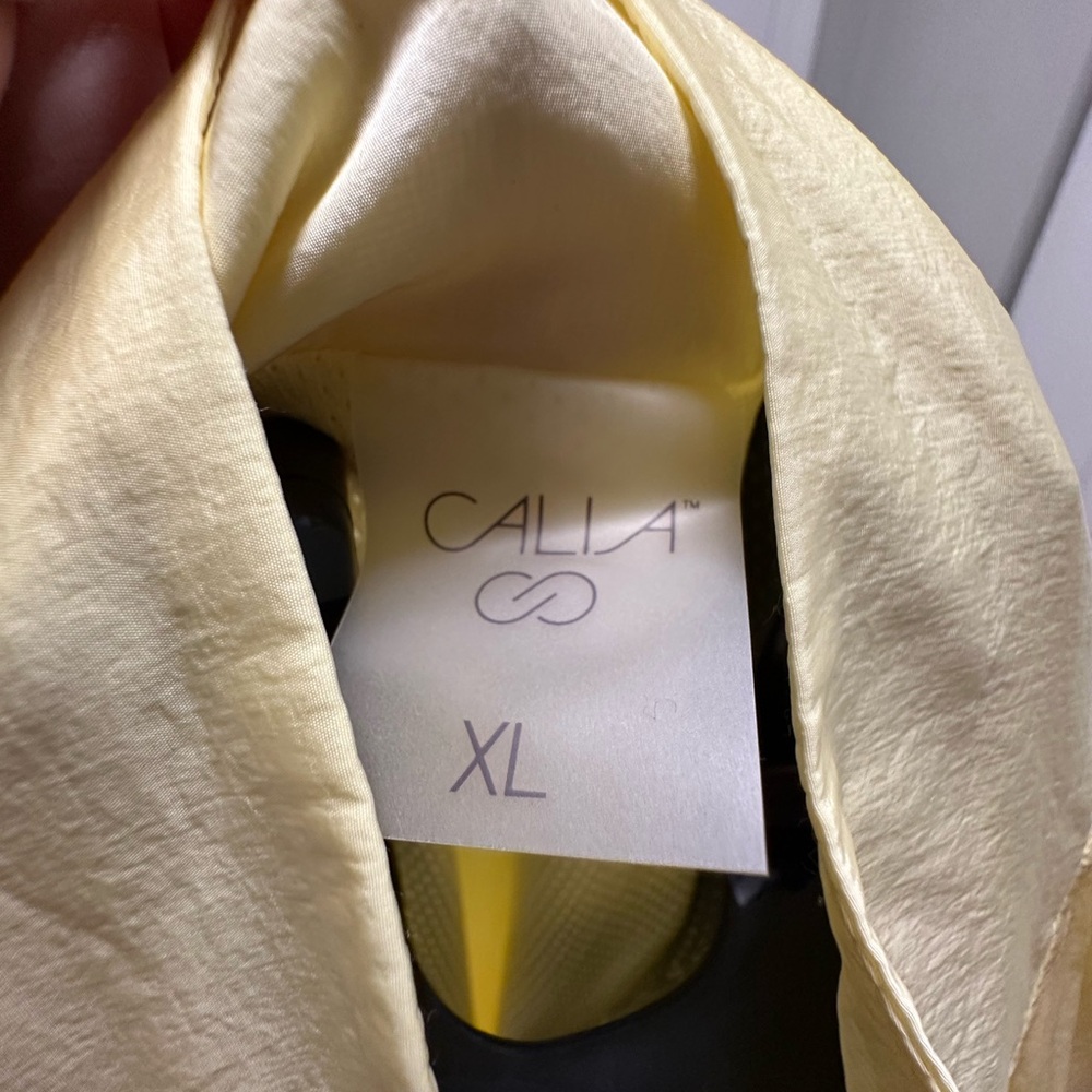 CALIA by Carrie Underwood Light Yellow Jacket - Picture 10 of 11